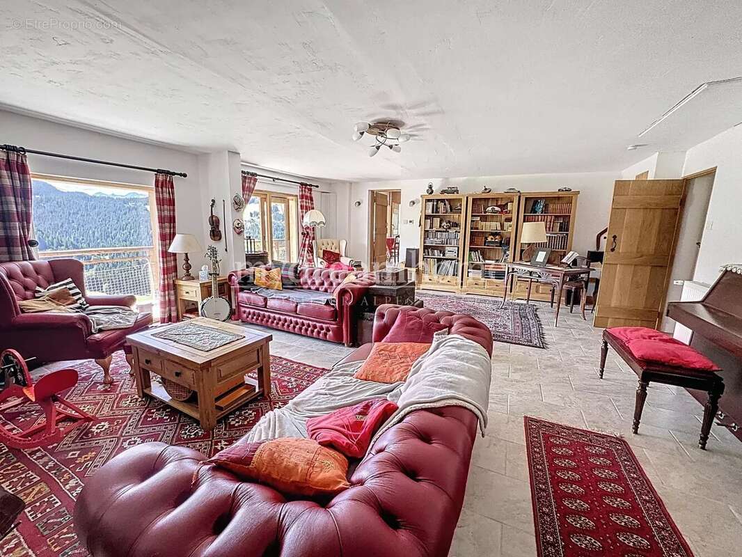 Maison à NOTRE-DAME-DE-BELLECOMBE