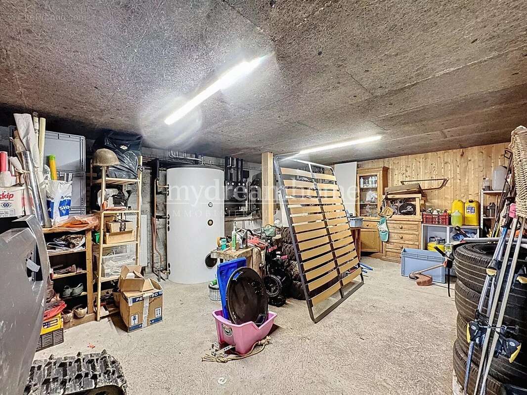 Maison à NOTRE-DAME-DE-BELLECOMBE