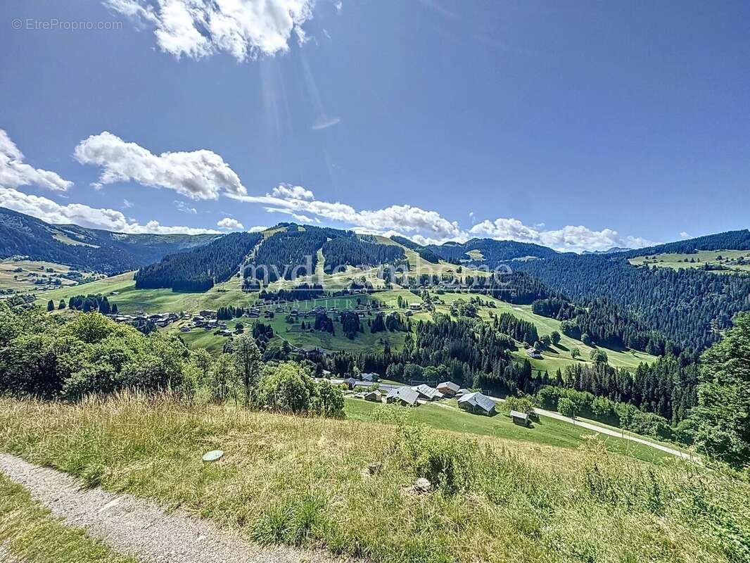 Maison à NOTRE-DAME-DE-BELLECOMBE