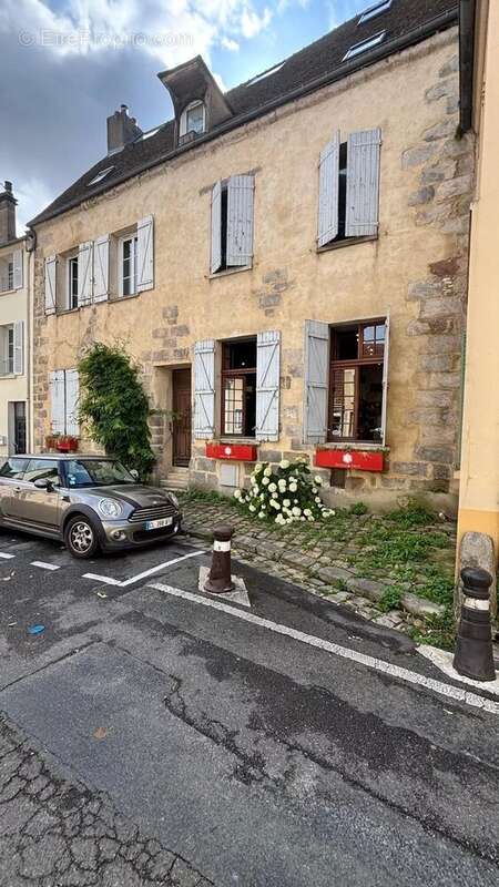 Appartement à HOUDAN