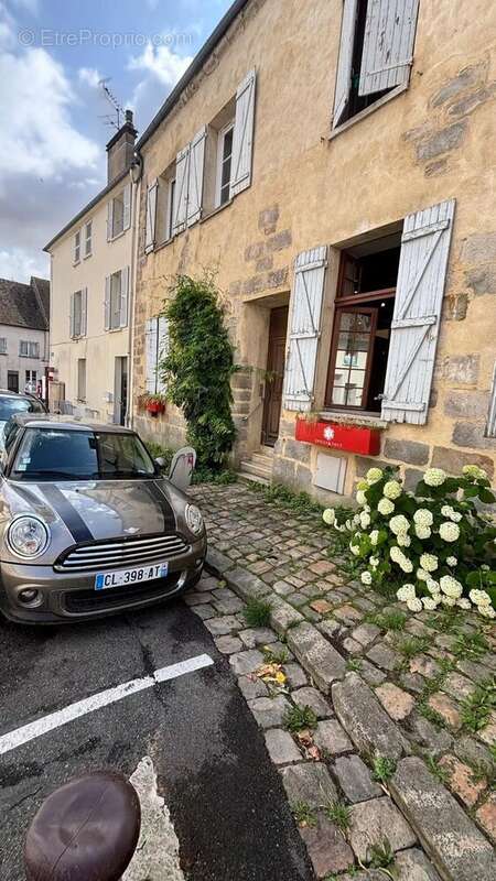 Appartement à HOUDAN