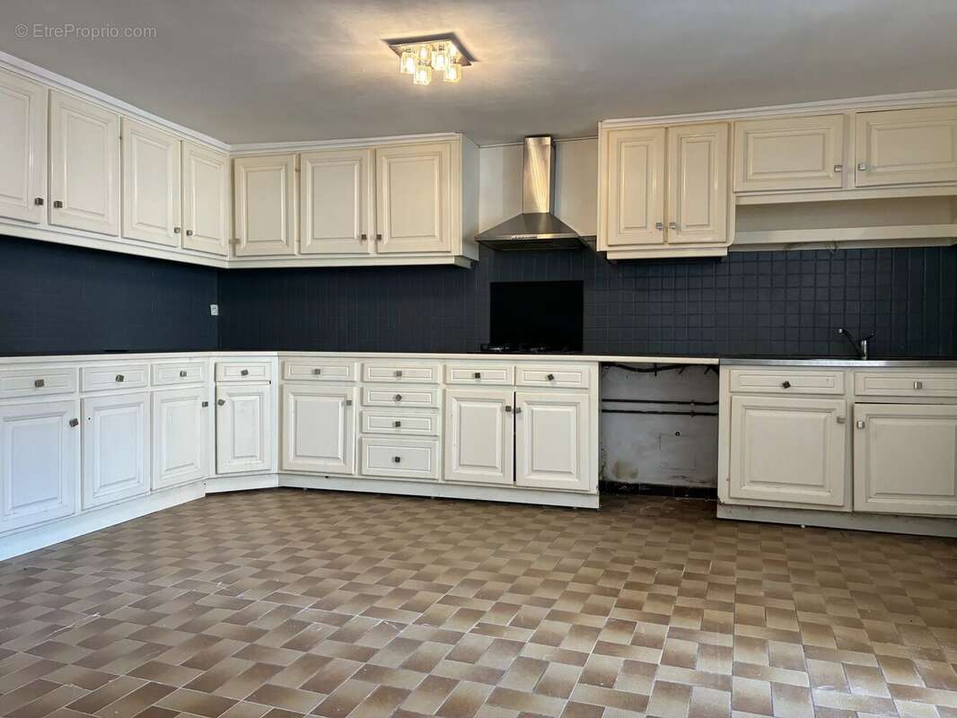 Maison à MONTMORILLON