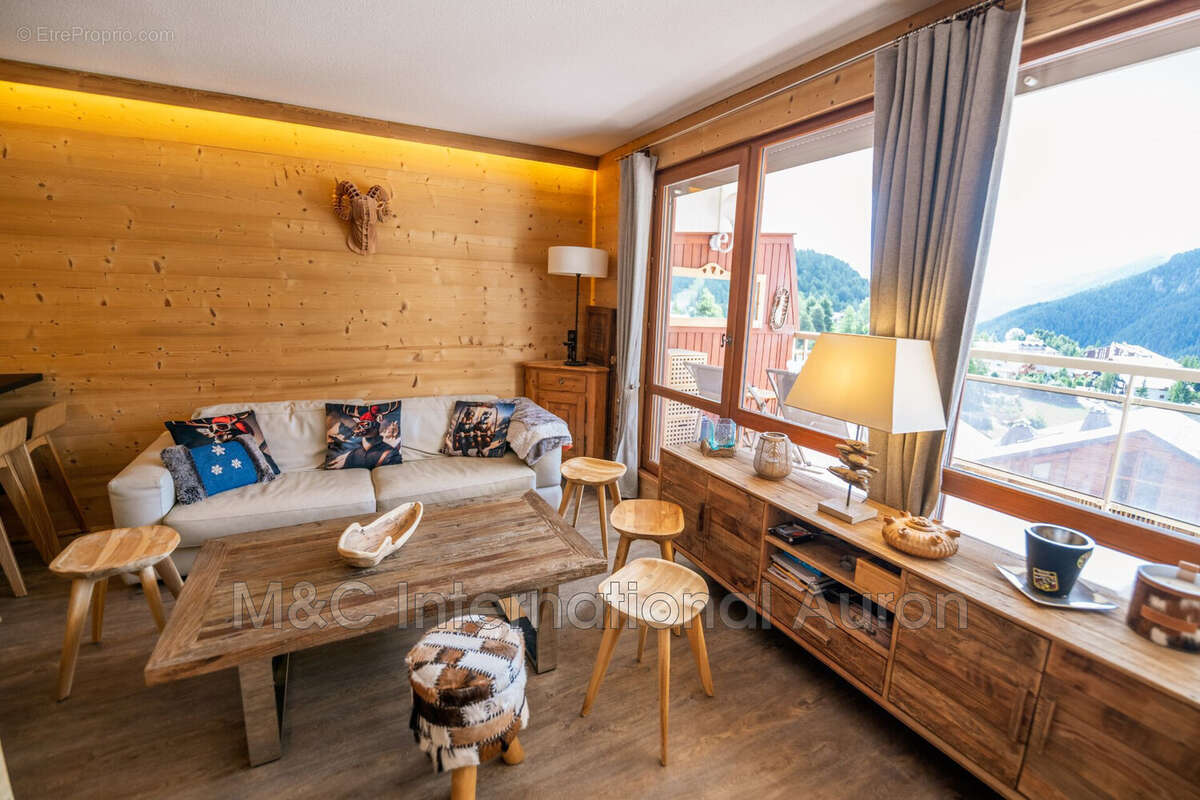 Appartement à SAINT-ETIENNE-DE-TINEE