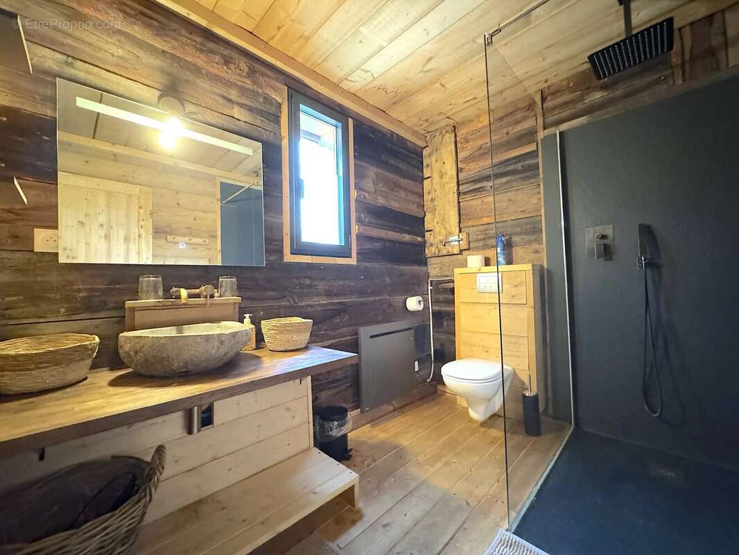 Maison à ALBIEZ-MONTROND