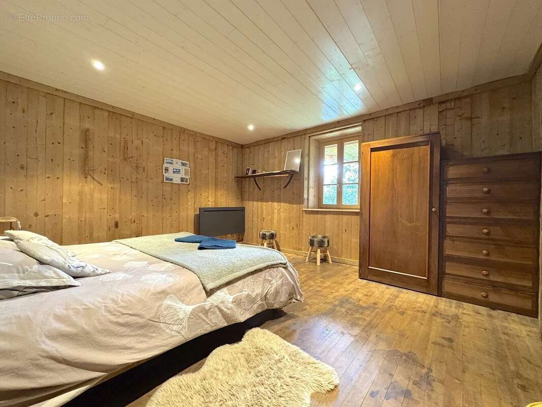 Maison à ALBIEZ-MONTROND