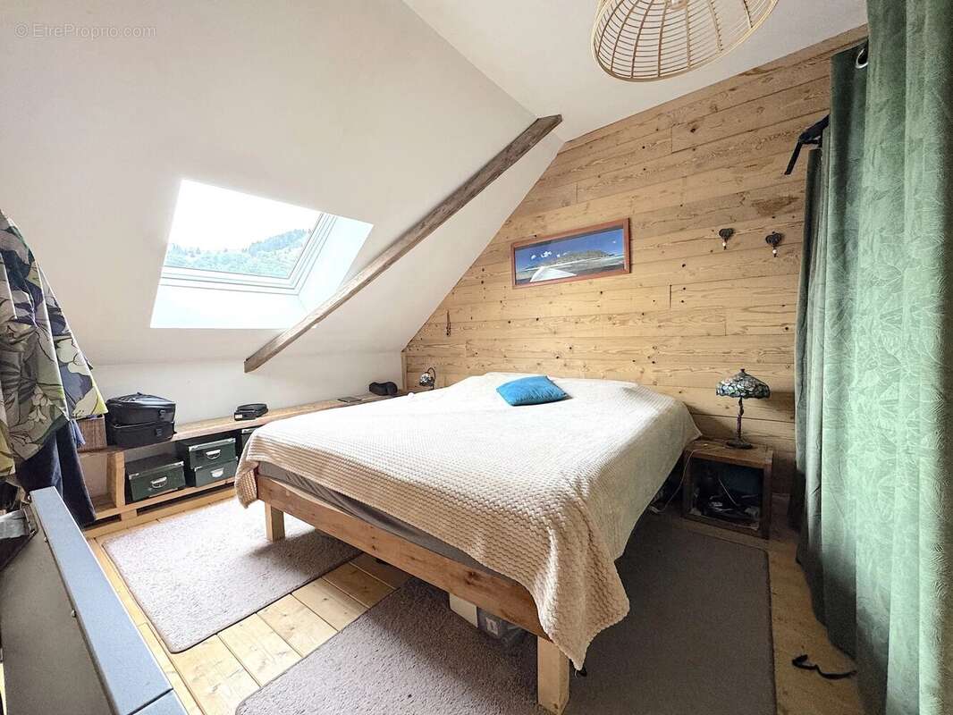 Maison à ALBIEZ-MONTROND