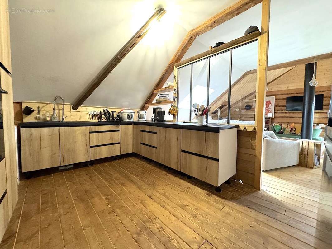 Maison à ALBIEZ-MONTROND