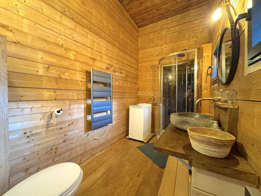 Maison à ALBIEZ-MONTROND