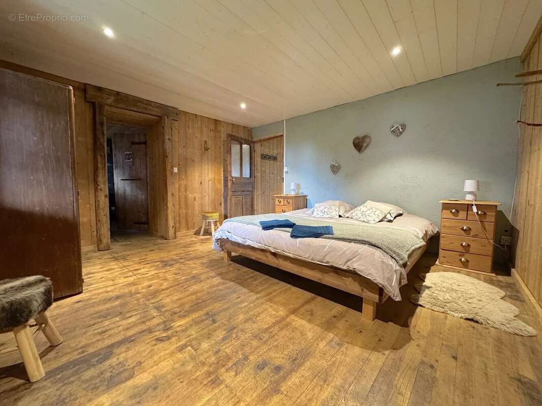 Maison à ALBIEZ-MONTROND