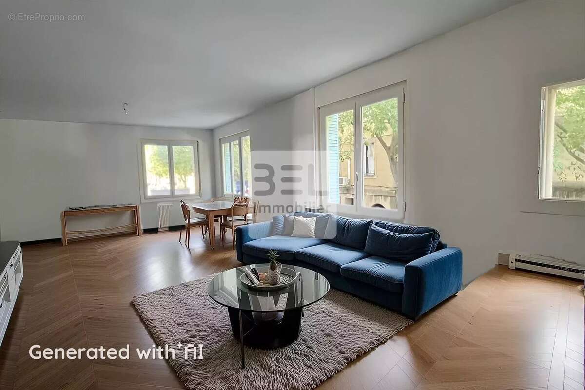 Maison à LAUDUN-L&#039;ARDOISE