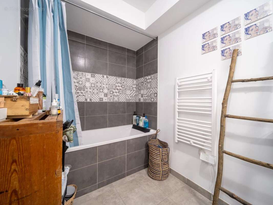 Appartement à MARSEILLE-13E