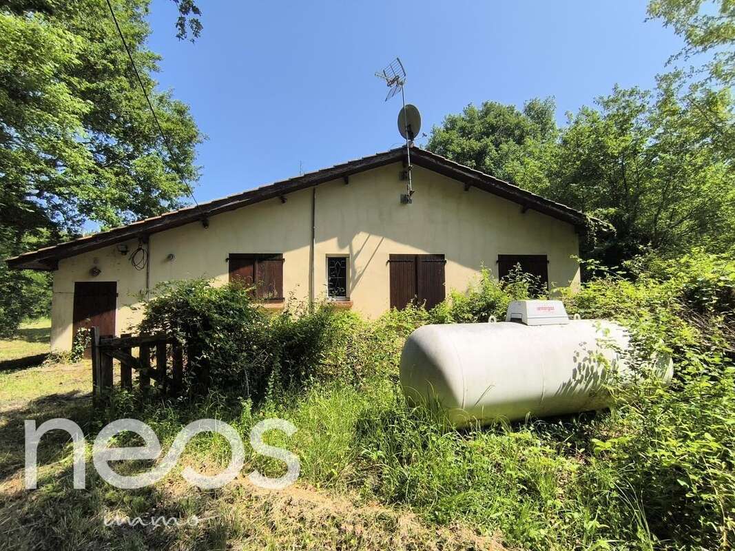 Maison à SAINT-MORILLON