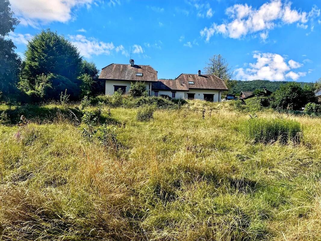 Maison à NEUVECELLE