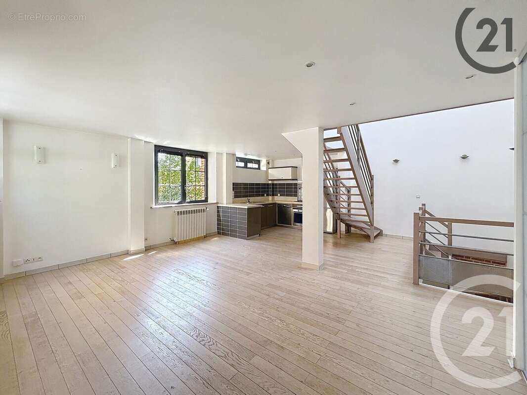 Appartement à SAINTE-SAVINE