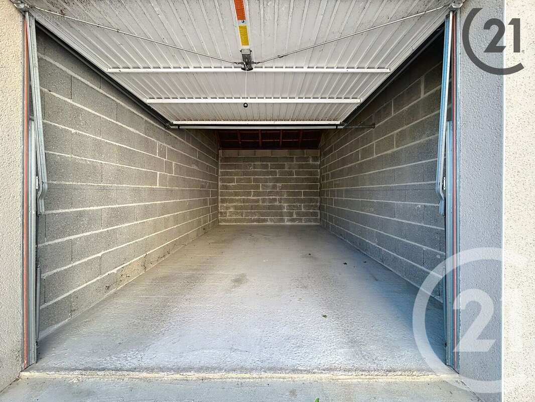 Appartement à SAINTE-SAVINE