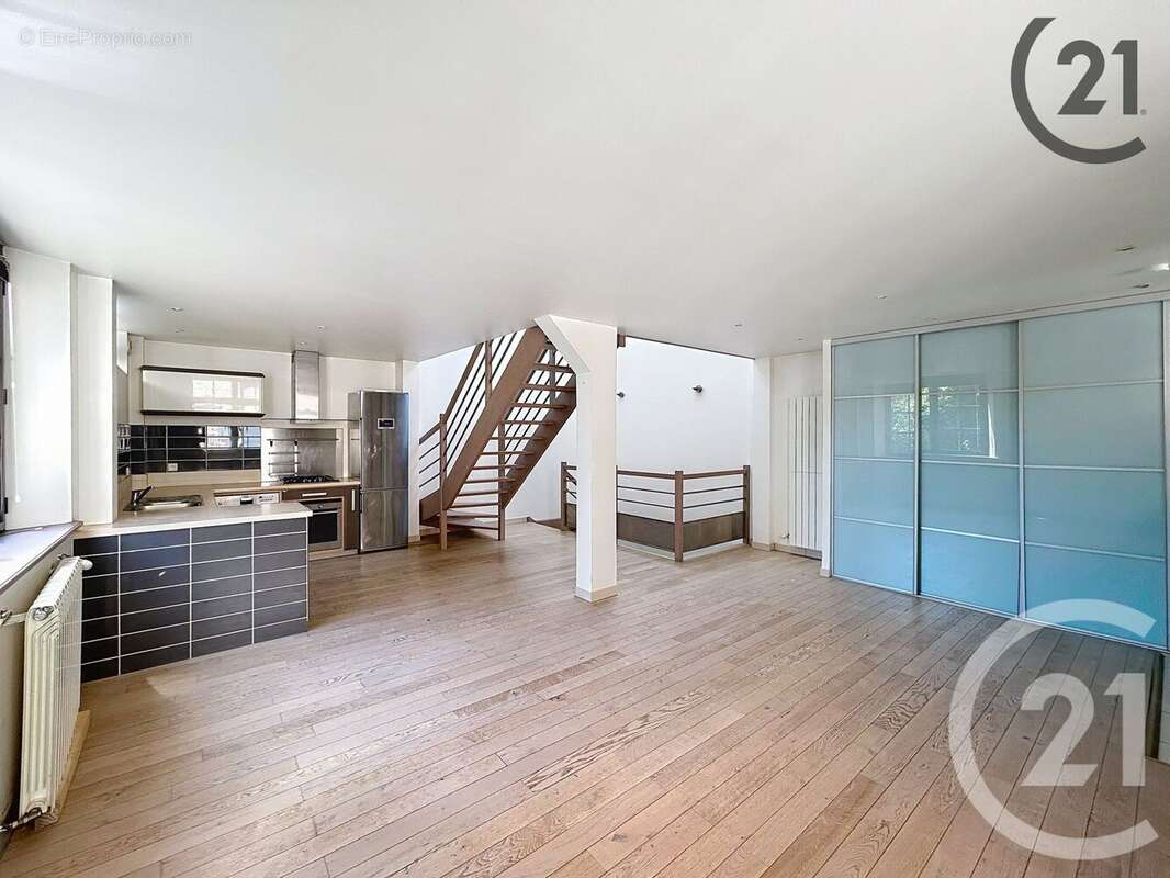 Appartement à SAINTE-SAVINE