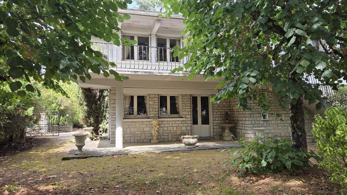 1000012048 - Maison à LE BUGUE