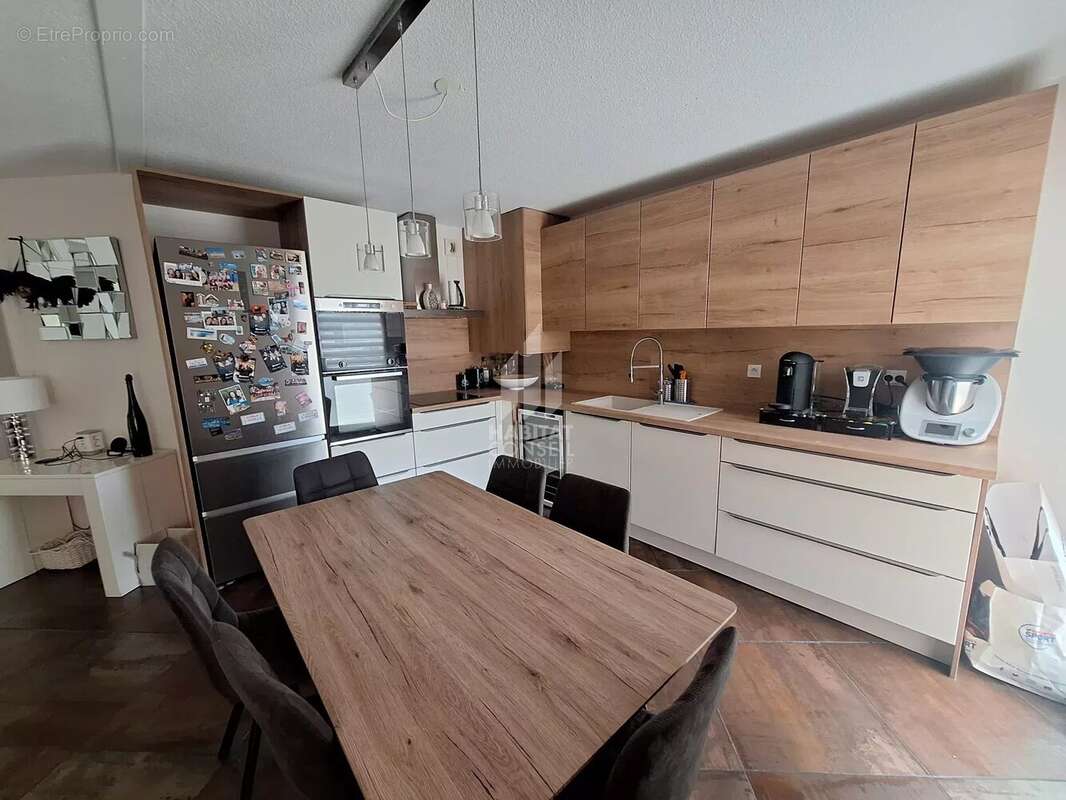 Appartement à MEYLAN