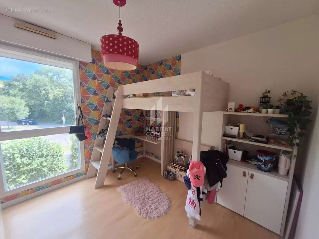 Appartement à MEYLAN