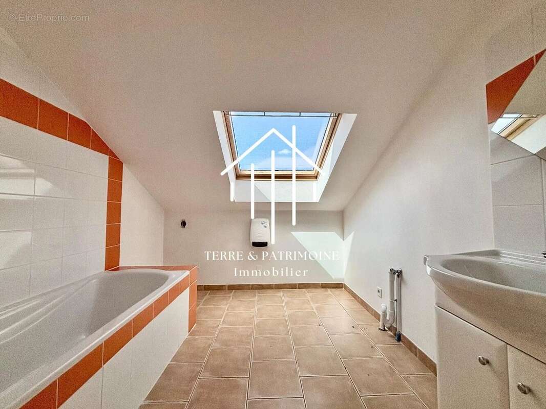 Appartement à RUOMS