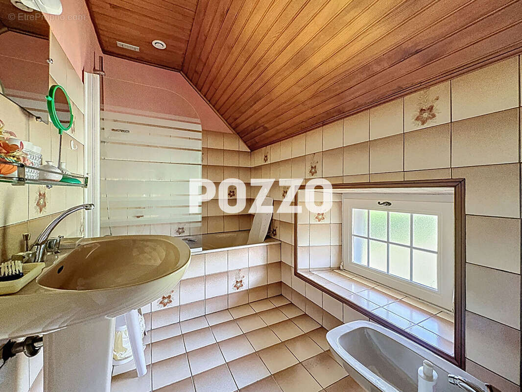 Maison à LINGREVILLE