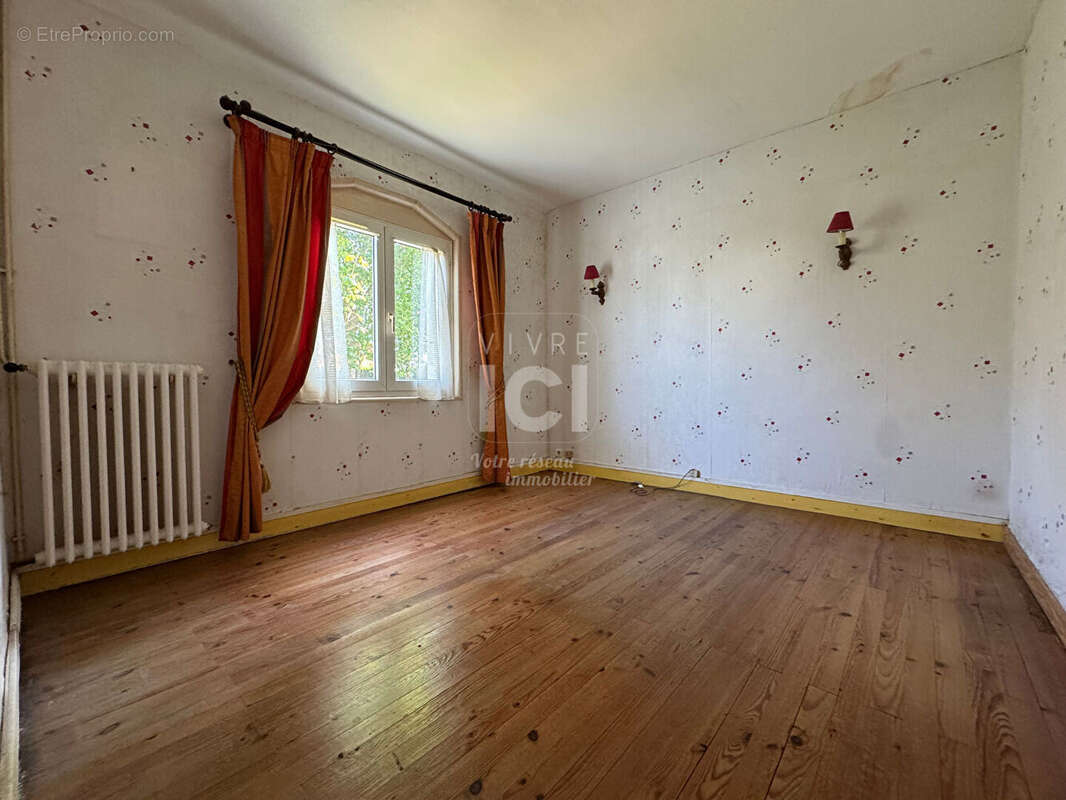 Maison à SAINT-SEBASTIEN-SUR-LOIRE