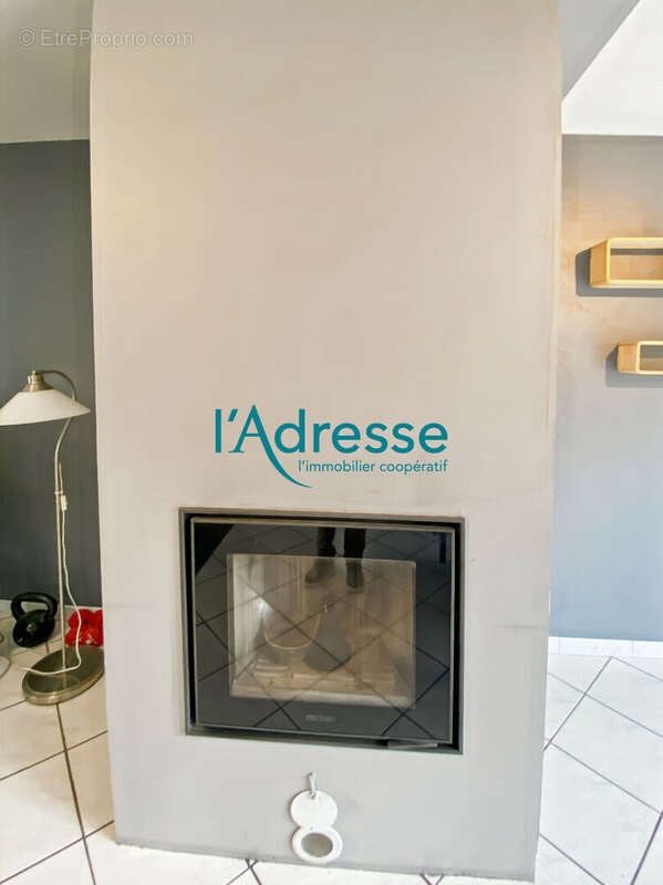 Maison à MONTALET-LE-BOIS