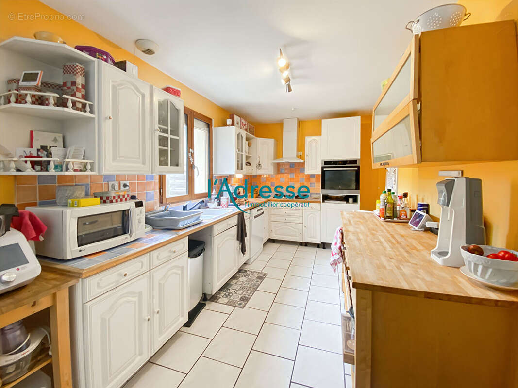 Maison à MONTALET-LE-BOIS