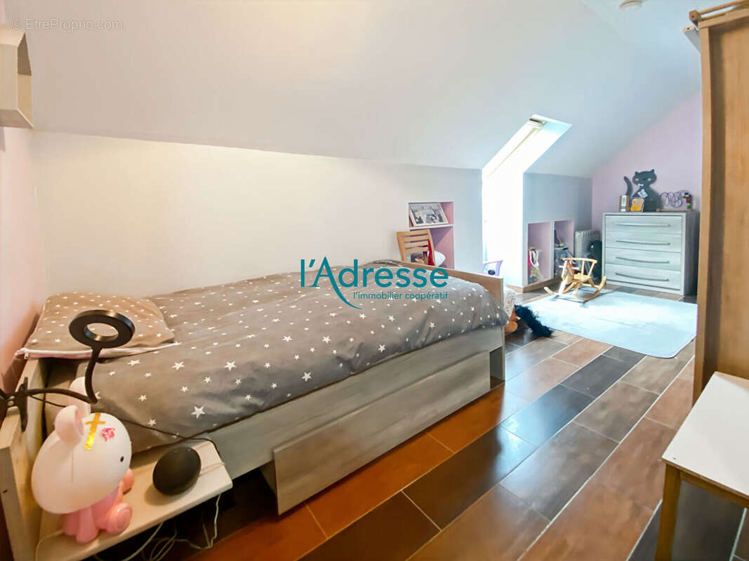 Maison à MONTALET-LE-BOIS