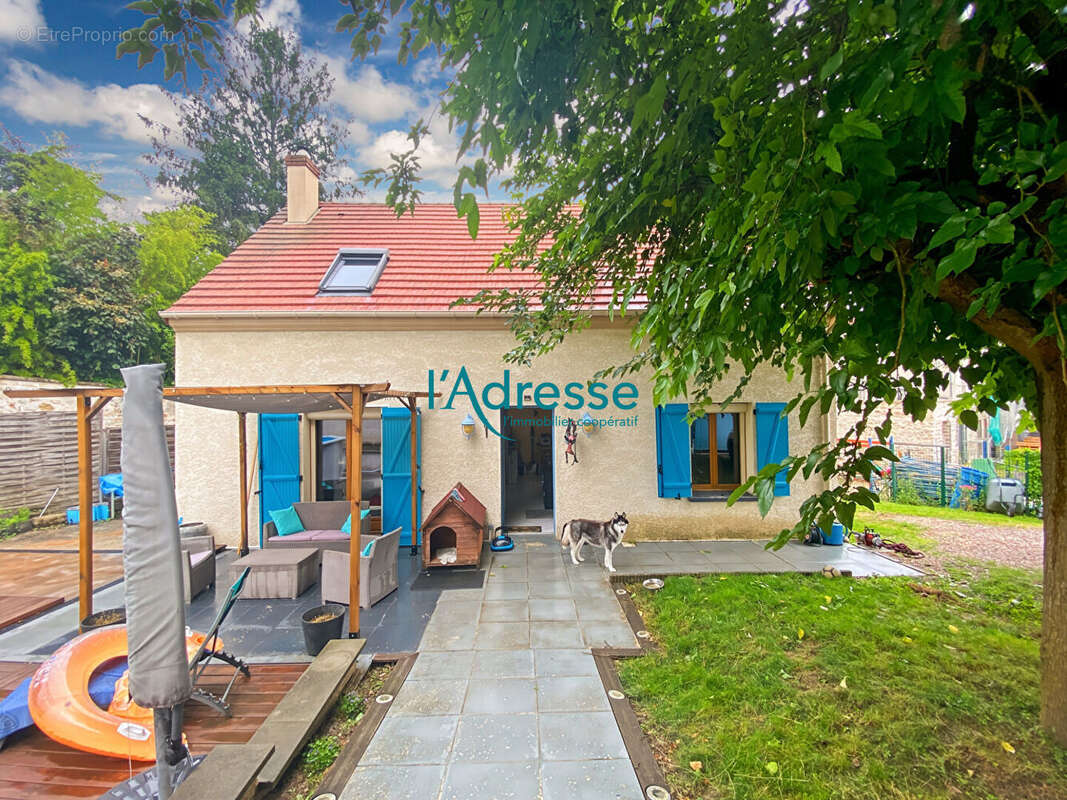 Maison à MONTALET-LE-BOIS