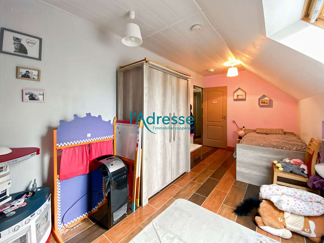 Maison à MONTALET-LE-BOIS