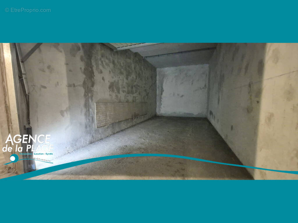 Parking à SAINT-JEAN-DE-MONTS