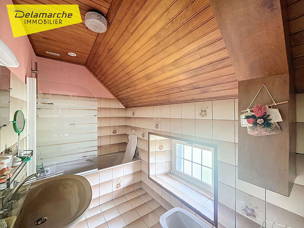 Maison à LINGREVILLE