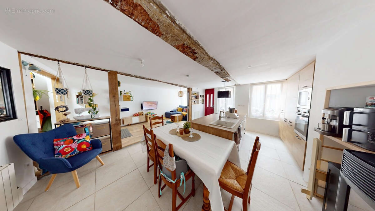 Maison à MONTIVILLIERS