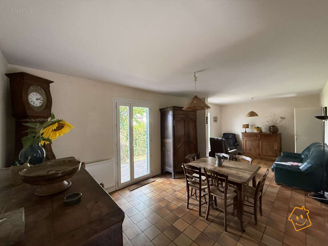 Maison à SAINT-DOULCHARD