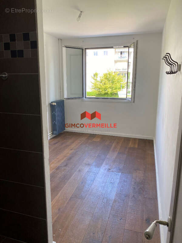 Appartement à VAUCRESSON