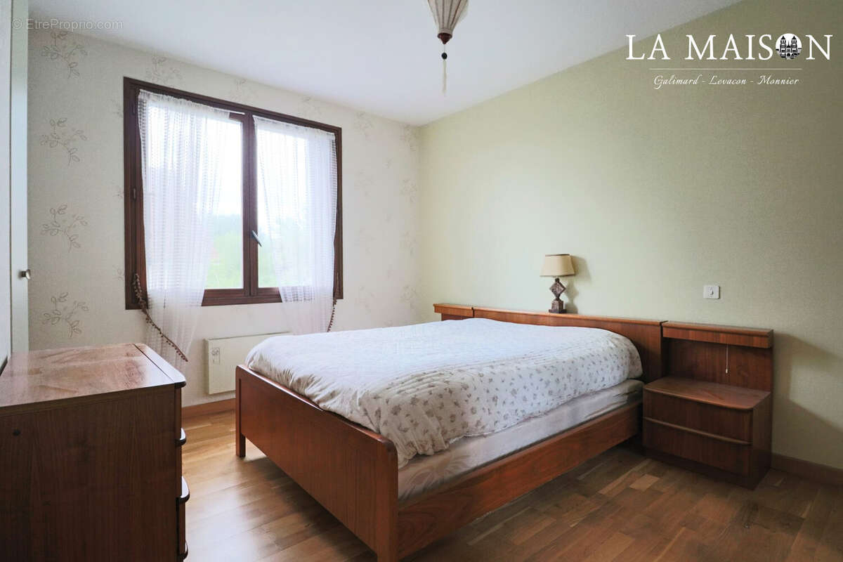 Maison à HAUTEVILLE-LES-DIJON