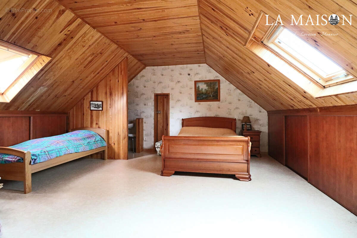 Maison à HAUTEVILLE-LES-DIJON