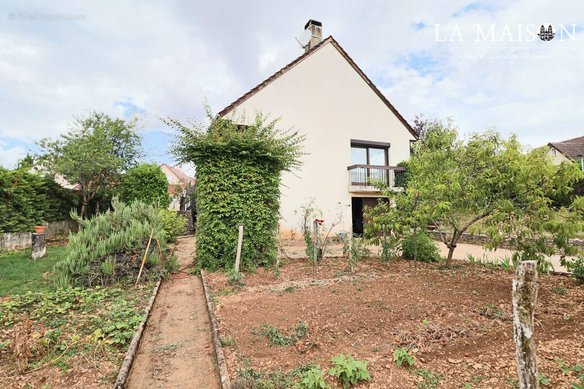 Maison à HAUTEVILLE-LES-DIJON