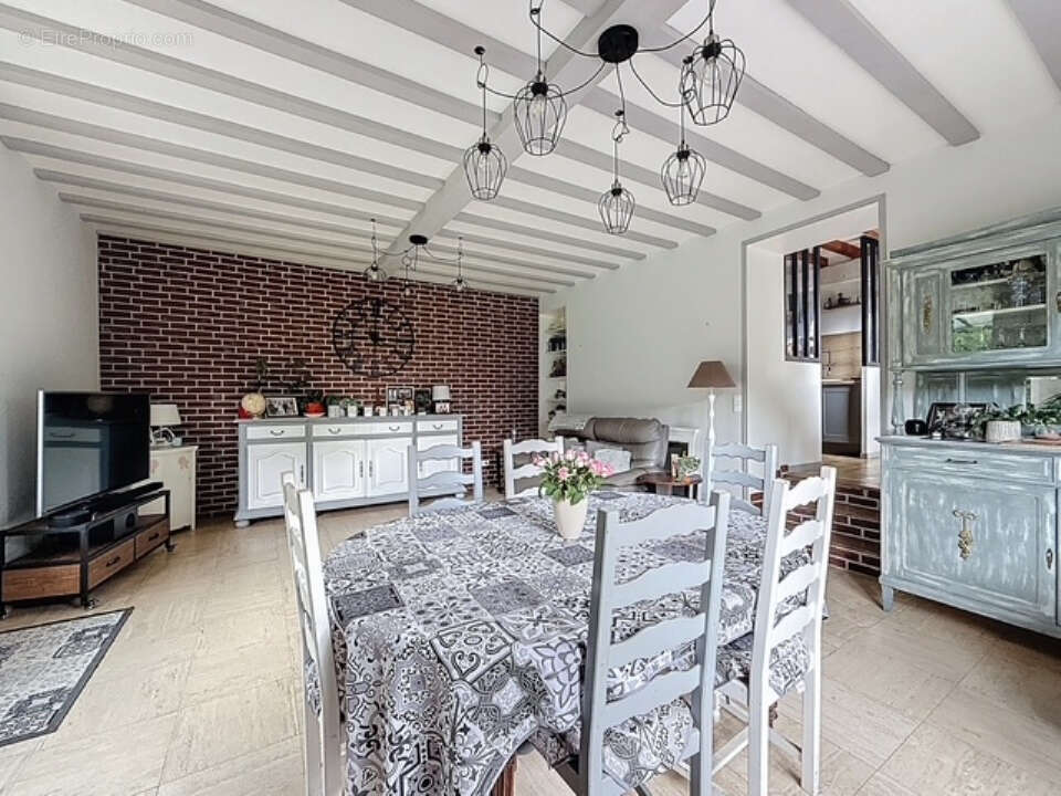 Maison à CHAUMONT-EN-VEXIN