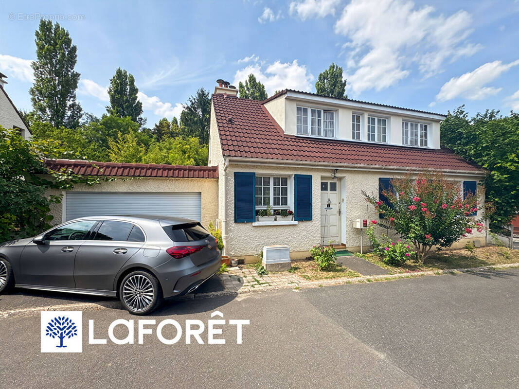 Maison à LONGJUMEAU