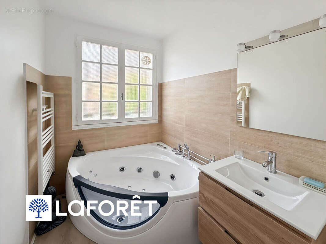 Maison à LONGJUMEAU