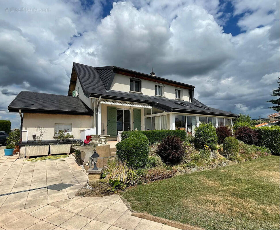 Maison à SAINT-HEAND