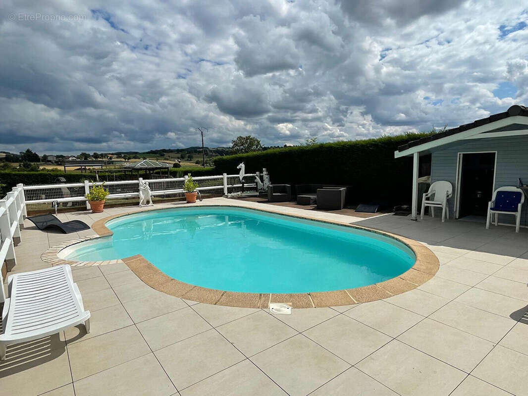 Maison à SAINT-HEAND