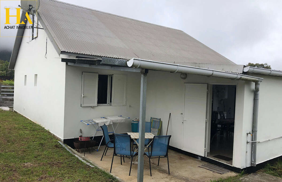 Maison à LA PLAINE-DES-PALMISTES