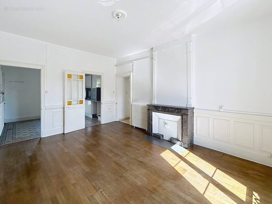 Appartement à LE PONT-DE-CLAIX