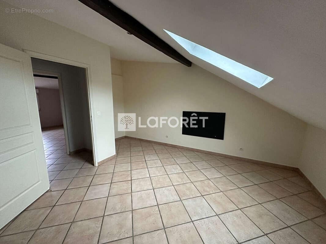 Appartement à ALGRANGE