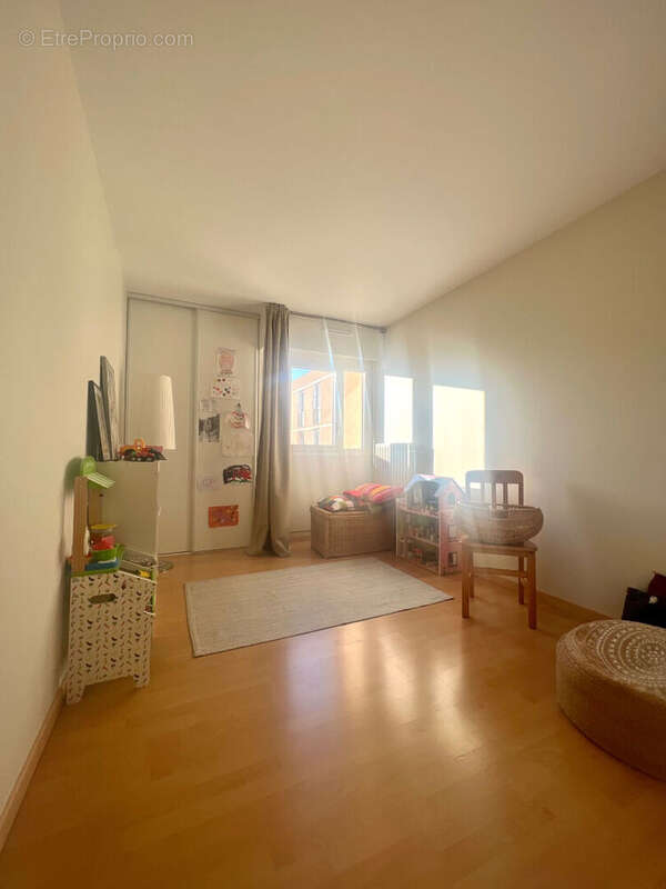 Appartement à SARTROUVILLE