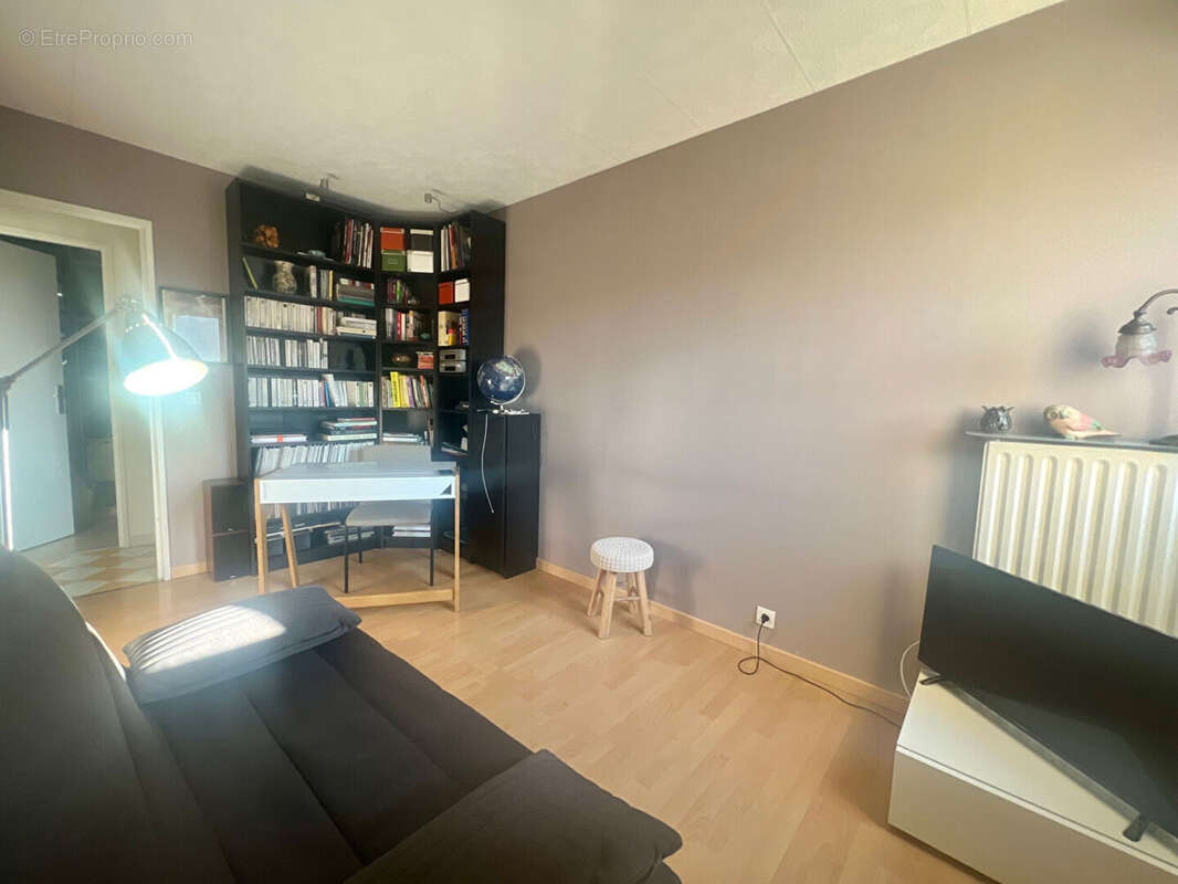 Appartement à SARTROUVILLE