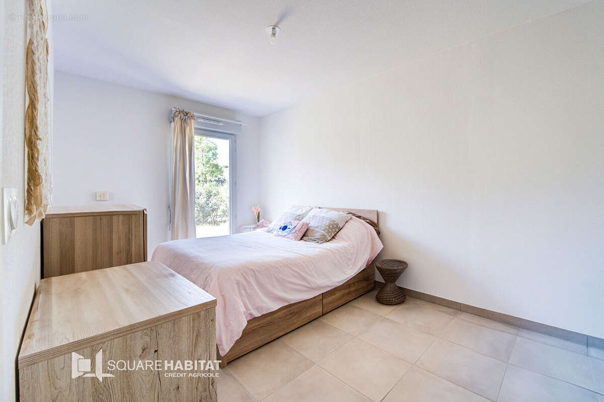 Appartement à CARROS